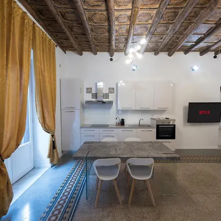 Casta Diva Luxury Apartments -Self Check-In-3